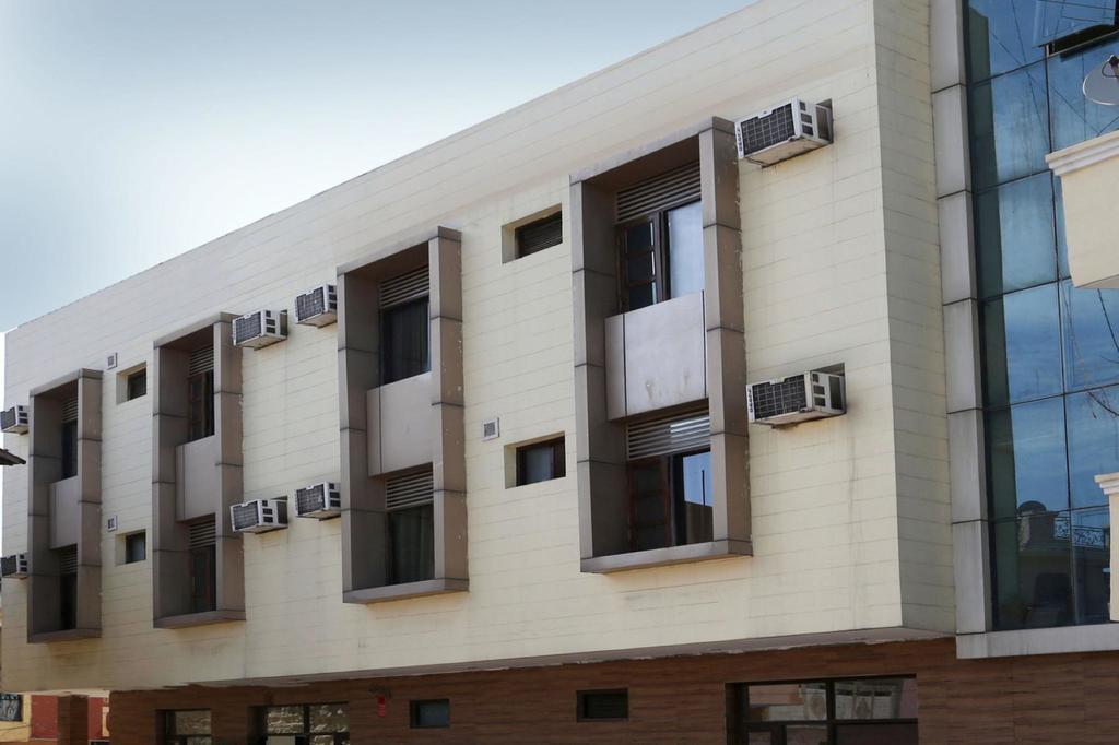 Hotel Diamond Inn Chandigarh Bagian luar foto