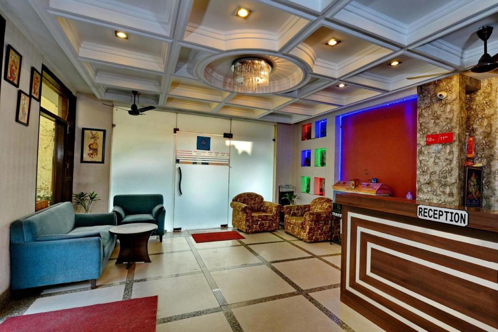 Hotel Diamond Inn Chandigarh Bagian luar foto