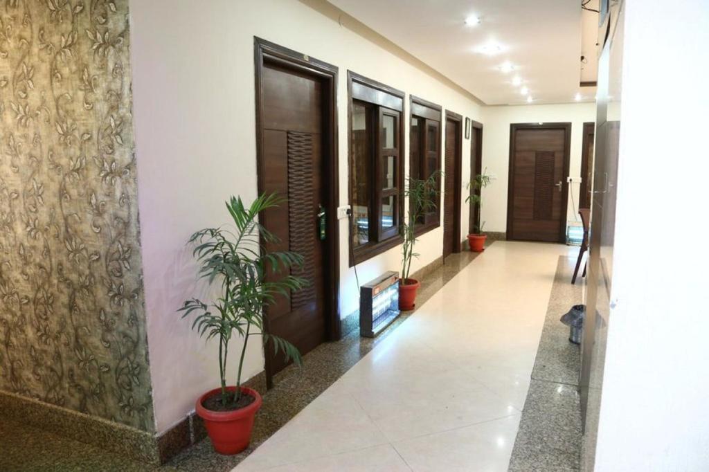 Hotel Diamond Inn Chandigarh Bagian luar foto