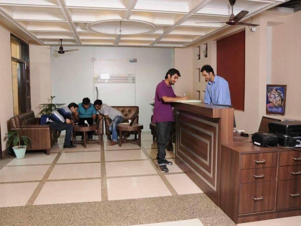 Hotel Diamond Inn Chandigarh Bagian luar foto